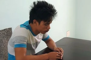 Nhảy tàu hỏa đang chạy để cướp giật iPhone