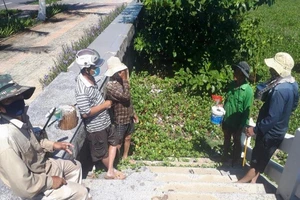 6 cần thủ không đeo khẩu trang bị phạt 1,8 triệu đồng