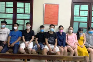 Đà Nẵng: 9 người tụ tập ăn nhậu bị công an xử lý