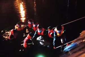 Người đàn ông tử vong nghi do nhảy xuống hồ cứu chú bò con