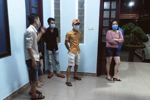 Phạt nhóm người tụ tập đá gà 225 triệu đồng