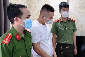 Bắt giam một người Trung Quốc ở lại Việt Nam trái phép