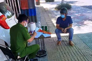 Đà Nẵng: Mượn băng đỏ đi giao thịt bị công an phát hiện