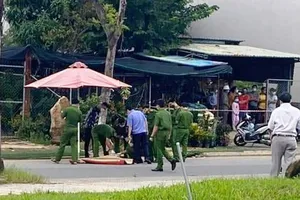 2 nhóm hỗn chiến khiến một bé trai 13 tuổi chết