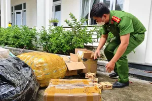 Đà Nẵng: Tạm giữ hơn hơn 2.800 gói thuốc lá ngoại không chứng từ