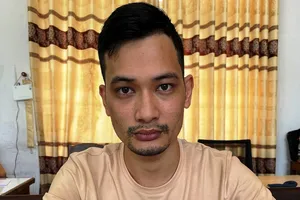 Lừa người tình hơn 1 tỉ đồng rồi chuyển tiền về cho vợ