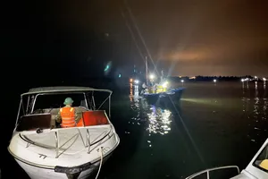 Tìm thấy thêm 2 thi thể trong vụ lật ca nô ở biển Cửa Đại