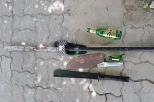 Hàng chục người mang hung khí hỗn chiến trong chung cư