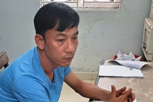 Bắt giữ người đàn ông nghi lừa bán hai ô tô 