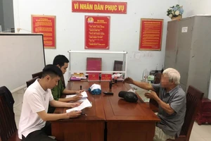 Cụ ông 71 tuổi đánh gãy sống mũi nam thanh niên 19 tuổi