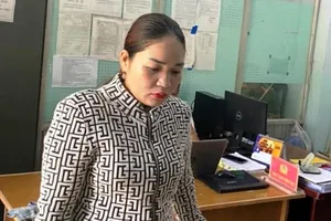 Bắt thầy bói hù dọa để chiếm đoạt hơn 300 triệu đồng