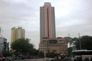 Phá Thuận Kiều Plaza để xây The Garden Mall