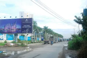 Nhiều dự án “nổ” quá đà để bán nhà