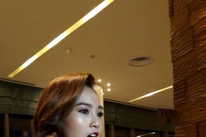 Ninh Dương Lan Ngọc và dàn sao trong phim nghề báo viết về showbiz