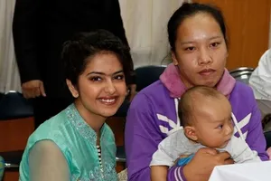 Cách làm từ thiện của ngôi sao trong phim 'Cô dâu 8 tuổi'