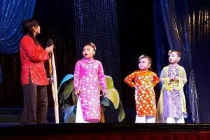 Siêu dễ thương “sao nhí” Đồng ấu Bầu Trời Xanh