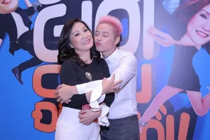 'Ơn giời cậu đây rồi!': Hồng Đào thay thế Việt Hương