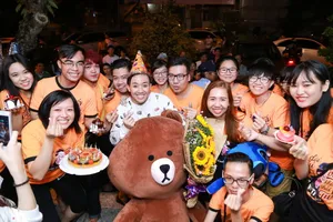 Trấn Thành mừng sinh nhật cùng “Sui gia bá đạo“