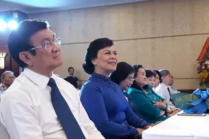 Ấn tượng lễ ra mắt sách ảnh ông Trương Tấn Sang công du