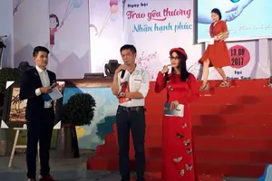 Nghệ sĩ đấu giá giúp xoa dịu nỗi đau người ở lại