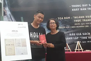 Bất ngờ sách cũ 3 triệu được đấu giá lên 35 triệu đồng 