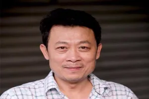 Danh hài Vân Sơn lần đầu làm MC Duyên dáng Việt Nam