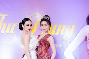 Ngắm hoa hậu sắc đẹp hoàn mỹ toàn cầu Thư Dung