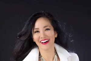 Tối nay Hồng Nhung hát nhạc Trịnh tại đường sách