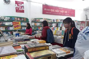 Hội sách giảm giá đặc biệt đến 80% 