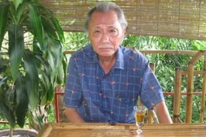 Tác giả Bên dòng sông Trẹm qua đời