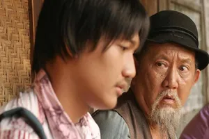 Nghệ sĩ Mạc Can nhập viện cấp cứu, tìm người thân