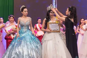 Trần Kiều Vy đăng quang Nét đẹp công sở 2019