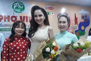 Người Việt Nam thật hạnh phúc vì mỗi ngày đều được ăn phở