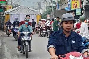 Sử dụng vỉa hè làm đám cưới phải xin phép cơ quan có thẩm quyền 