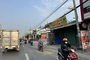 Lần đầu đi xe máy ngược chiều có bị xử phạt?