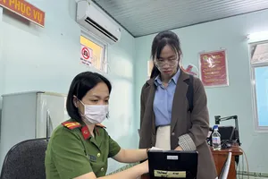 24 tuổi làm thẻ căn cước, 25 tuổi có phải làm lại không?