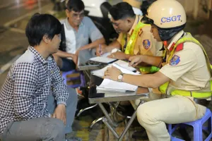 Đề xuất tăng mức phạt giao thông đến 200 triệu: Nhiều vấn đề cần làm rõ 