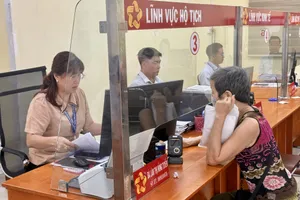 Người dân vui mừng sử dụng 25 dịch vụ công trực tuyến toàn trình