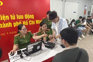 Người Việt Nam ở nước ngoài có được cấp thẻ căn cước và số định danh?