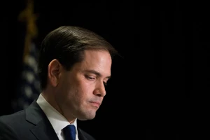 Ứng viên Cộng hòa Marco Rubio thua đậm và xin rút