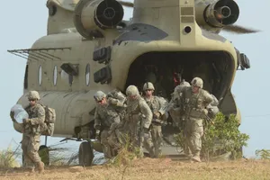 BIỂN ĐÔNG: Mỹ 'tái tạo cân bằng', lôi kéo đồng minh dài hạn