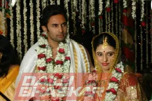 Có bằng chứng cho thấy bạn trai cô dâu 8 tuổi từng kết hôn