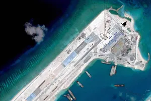 Mỹ phản đối Trung Quốc đưa máy bay chiến đấu ra đá Chữ Thập