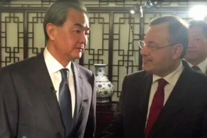 Trung Quốc nói 'không gây mất an toàn cho máy bay Mỹ'