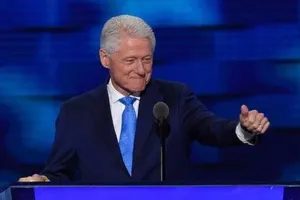 Ông Bill Clinton khuấy động đại hội đảng Dân chủ