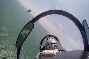 Cạnh tranh chiến tranh điện tử Mỹ-Trung ở biển Đông