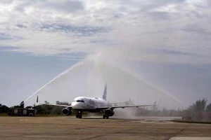 Cuba đón máy bay hành khách Mỹ sau hơn nửa thế kỷ