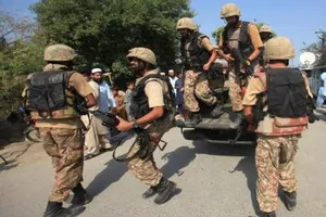 Đánh bom kép bên ngoài tòa án, la liệt người chết và bị thương