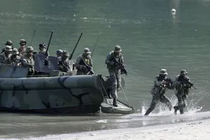 Philippines ngưng tuần tra chung với Mỹ ở biển Đông