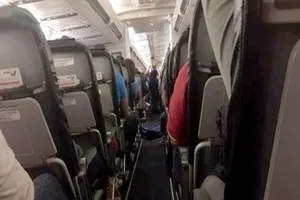  Bay cùng xác chết suốt 3 giờ 